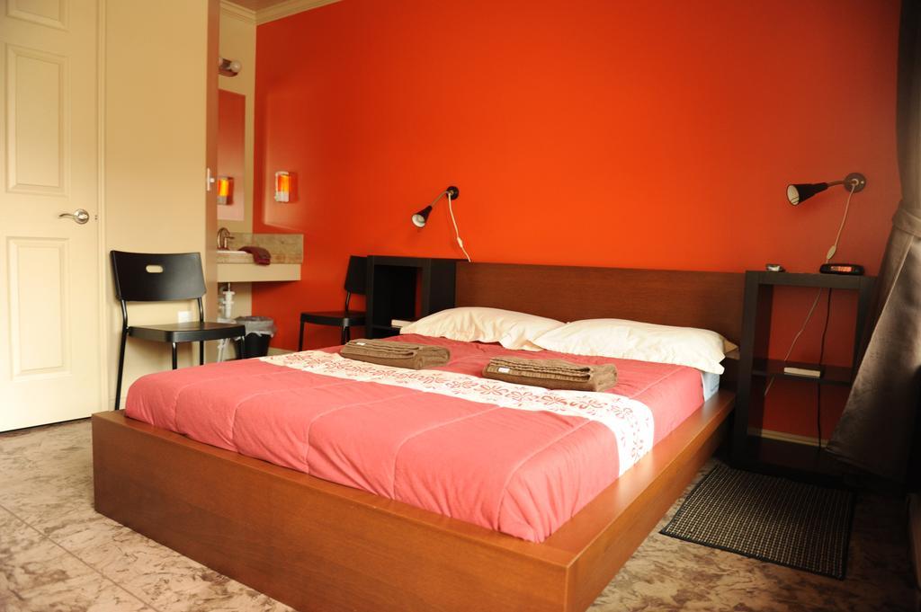 Camelot Inn At Honeyville 部屋 写真